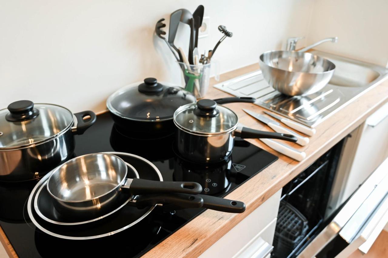 50Qm Apartment In Krefeld Zentral Gelegen Mit Hohen Decken - Beuys Apartments - Κρέφελντ Εξωτερικό φωτογραφία
